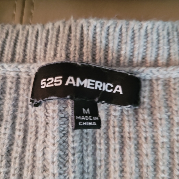 525 America v-neck sweater. Size medium. - Picture 3 of 5